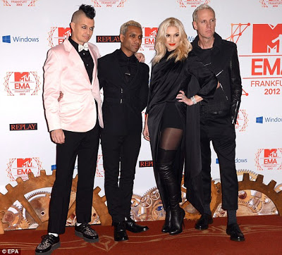 BCN: MTV EMA red carpet photos + full list of winners