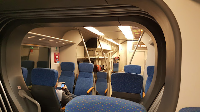 Interior do Malpensa Express