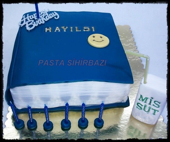 PASTA SİHİRBAZI KİTAP PASTA 2