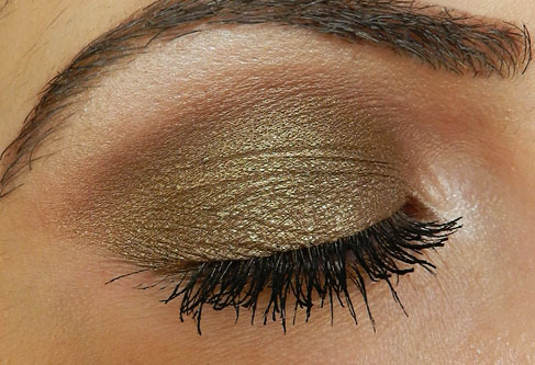 makeup tutorial blogger: Bobbi Brown Burnt Sugar Eyeshadow Review, Eye