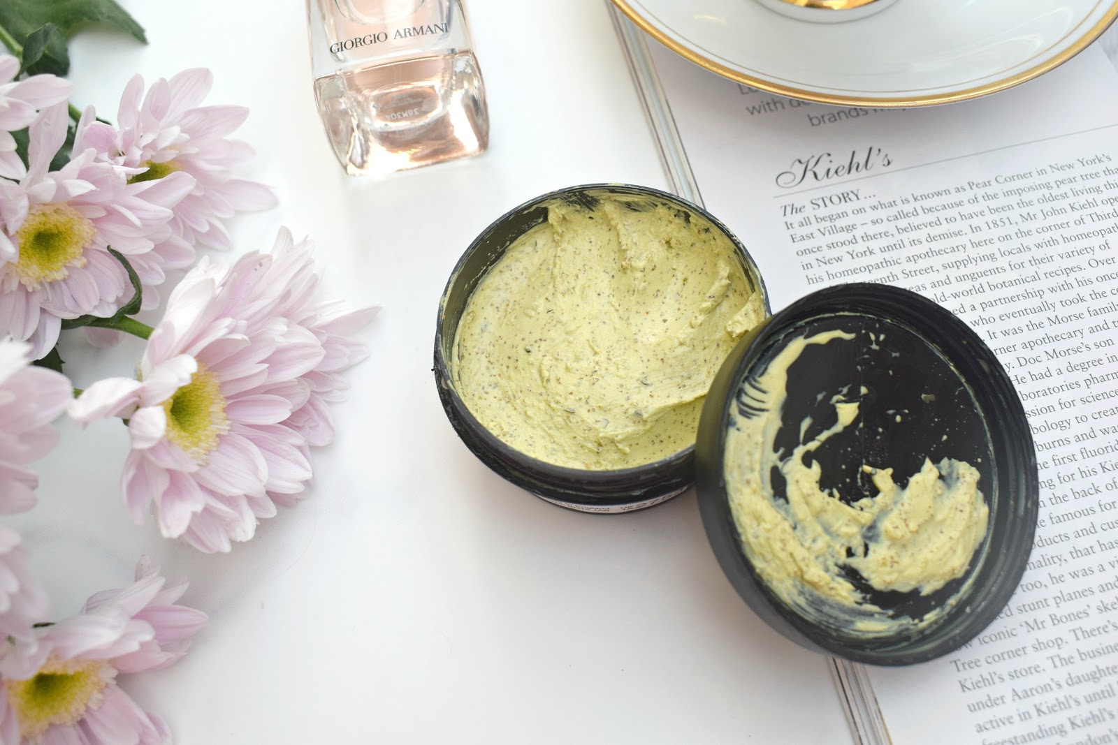 Download The Beauty Post Lush S Brazened Honey Face Mak Review Adele Lydia PSD Mockup Templates
