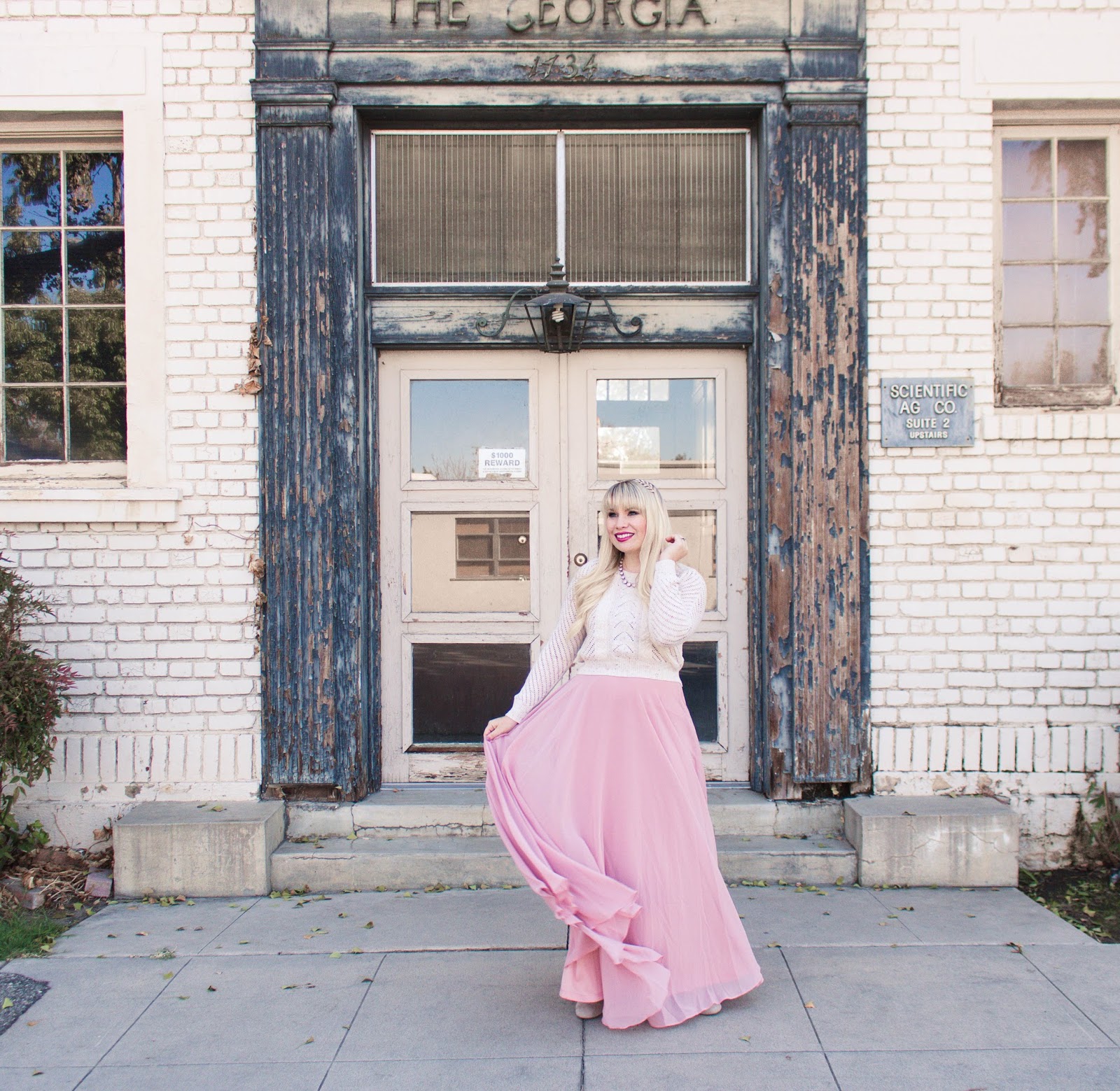 A Day in the Life of a Fashion Blogger by popular California fashion blogger Lizzie in Lace