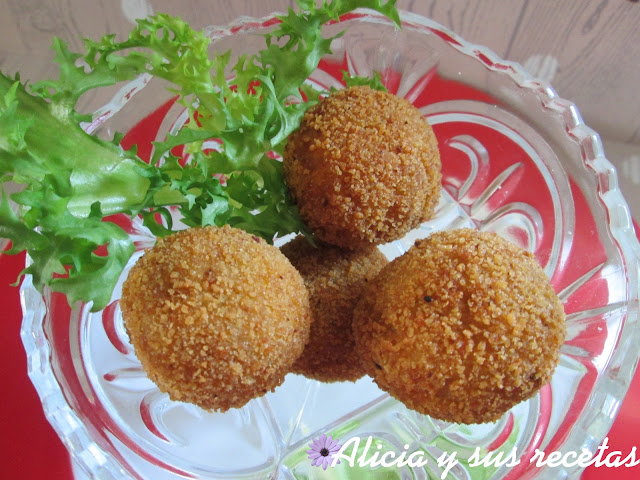 CROQUETAS DE POLLO ASADO AL CURRY DE MADRÁS