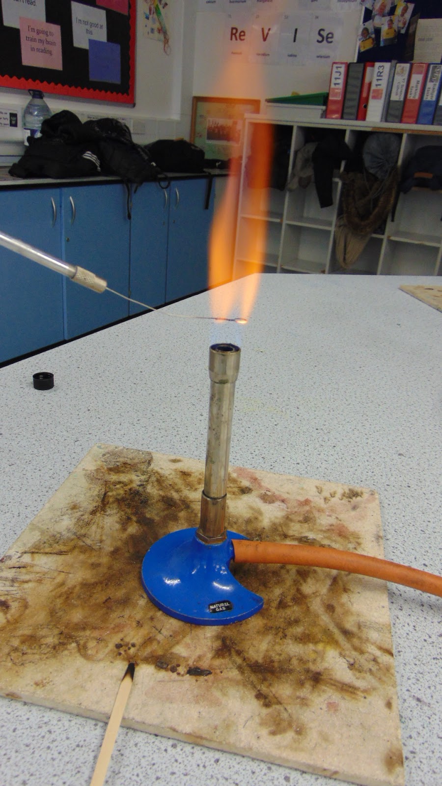 the-smarties-science-club-flame-tests
