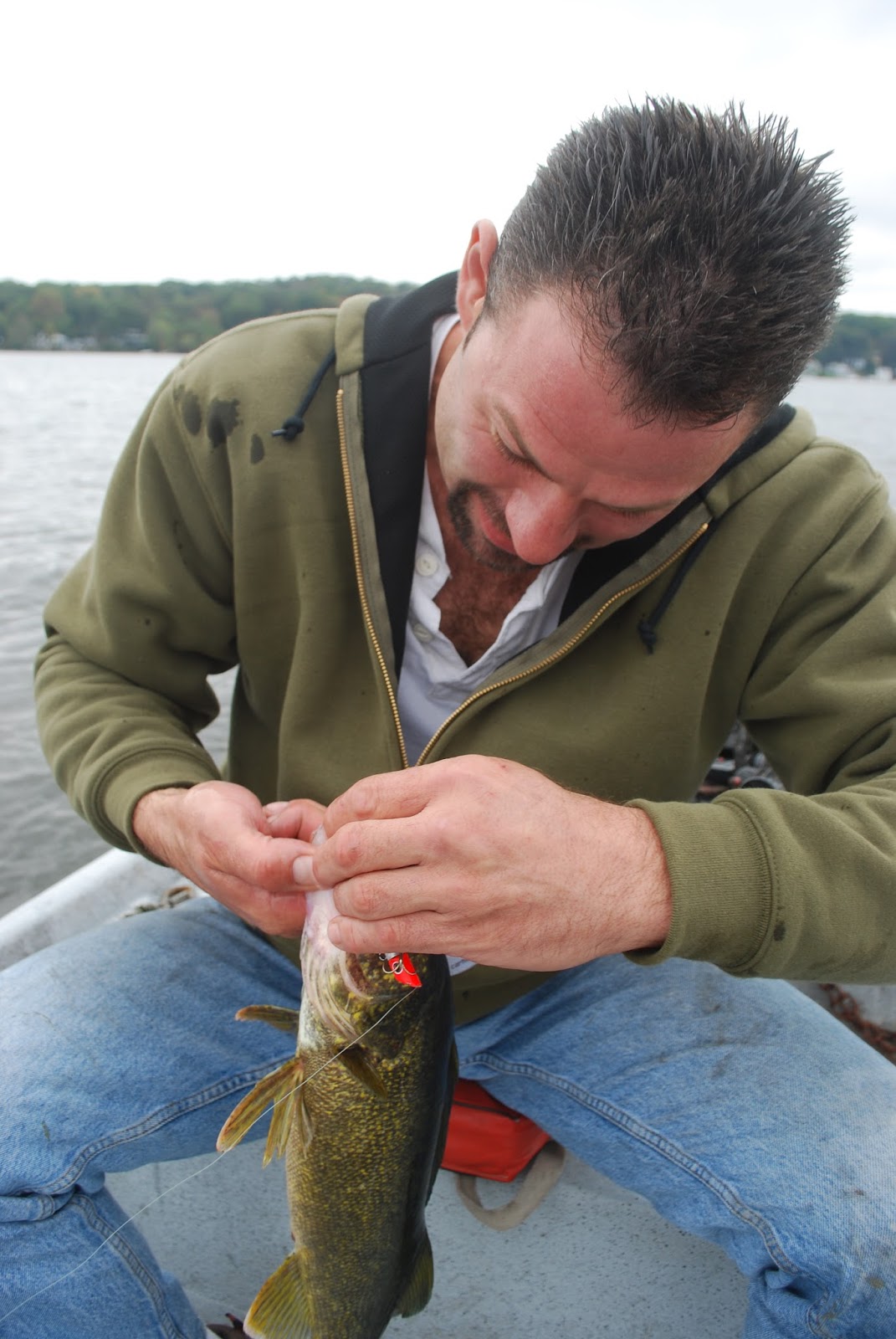 Litton's Fishing Lines Vertical Jigging for Rambunctious Walleyes