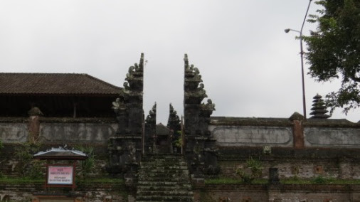 Pura Pasar Agung: Sejarah dan Keunikan Tempat Ibadah Terkenal di Bali