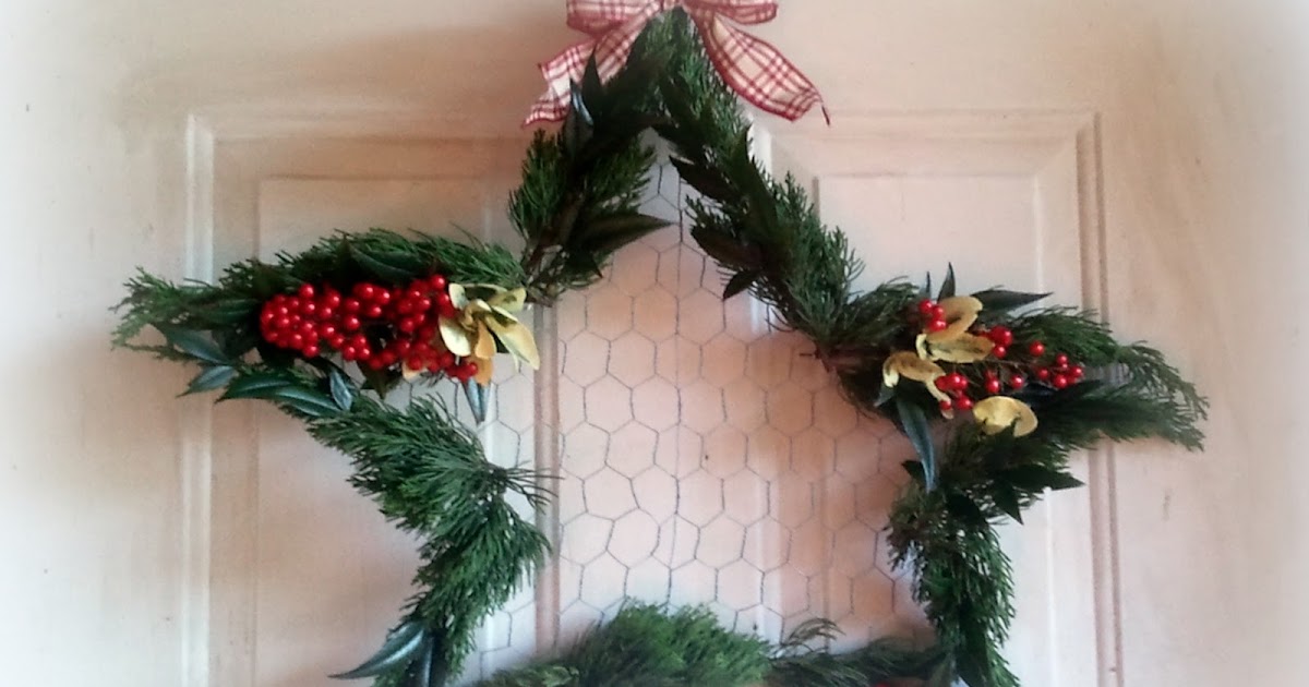 Christmas Star Wreath Made with Coat Hangers and Chicken Wire Fresh Eggs Daily®