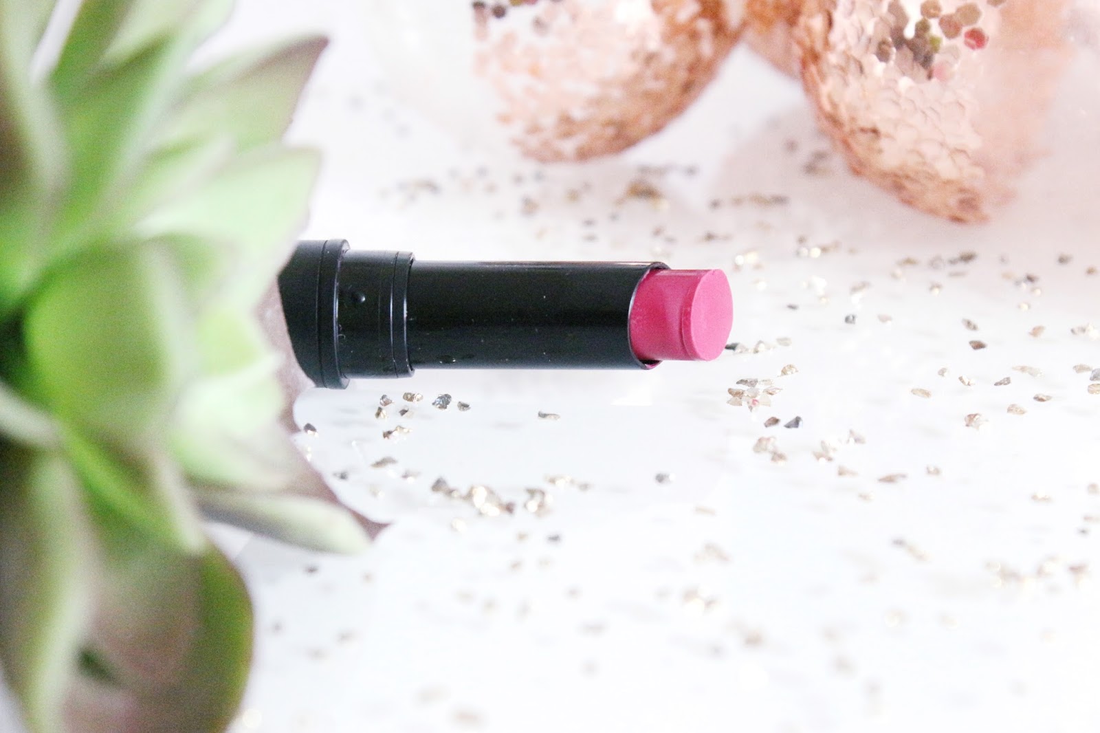 velour-lipstick-studiomakeup velour-lipstick-studiomakeup
