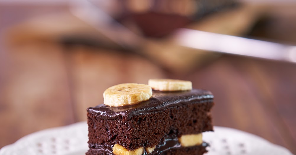 dailydelicious Vegan Chocolate Cake with Vegan chocolate icing