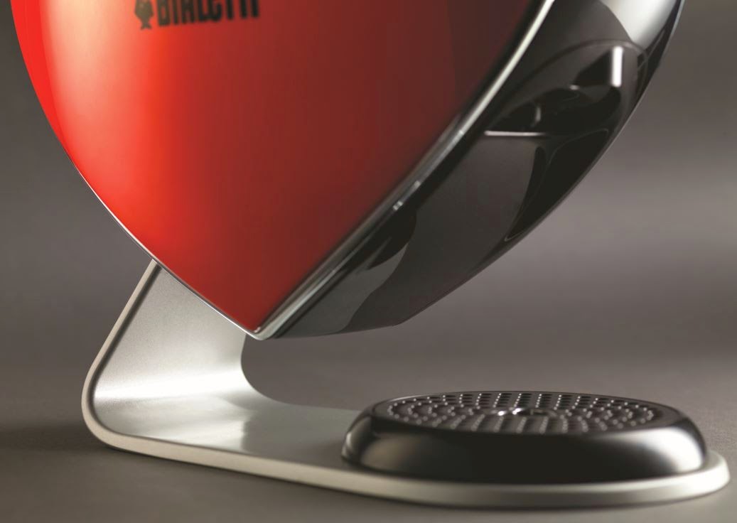 Golden Backstage: Bialetti presenta la nuova macchina per espresso Cuore