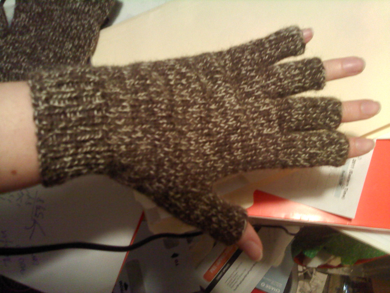 Paigeedd!: Knit Fingerless Gloves