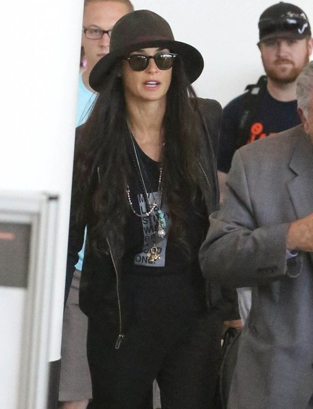 Celeb Diary: Demi Moore @ LAX Airport