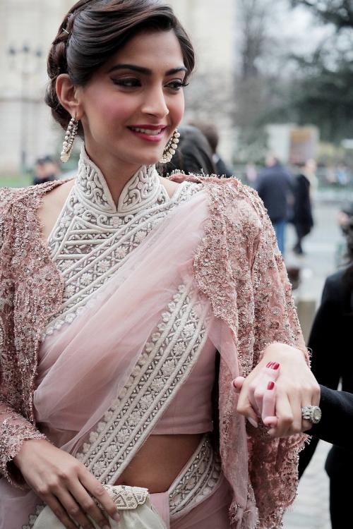 25 Stylish Full Sleeve Saree Blouse Designs || Embrace Elegance | Bling ...