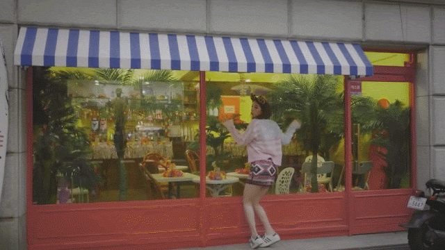 GIF3.gif
