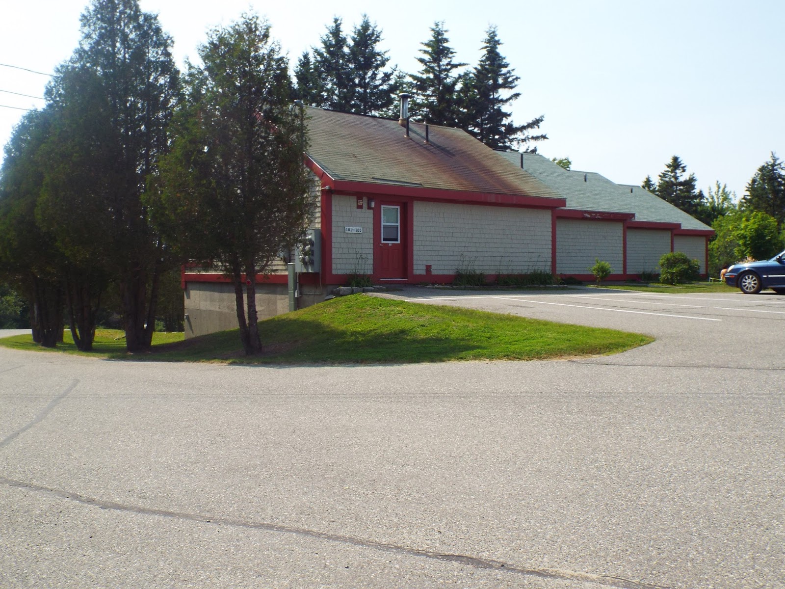 MAINE HOUSING REVIEWS BIRCHWOOD APARTMENTS, TREMONT, BASS HARBOR MAINE