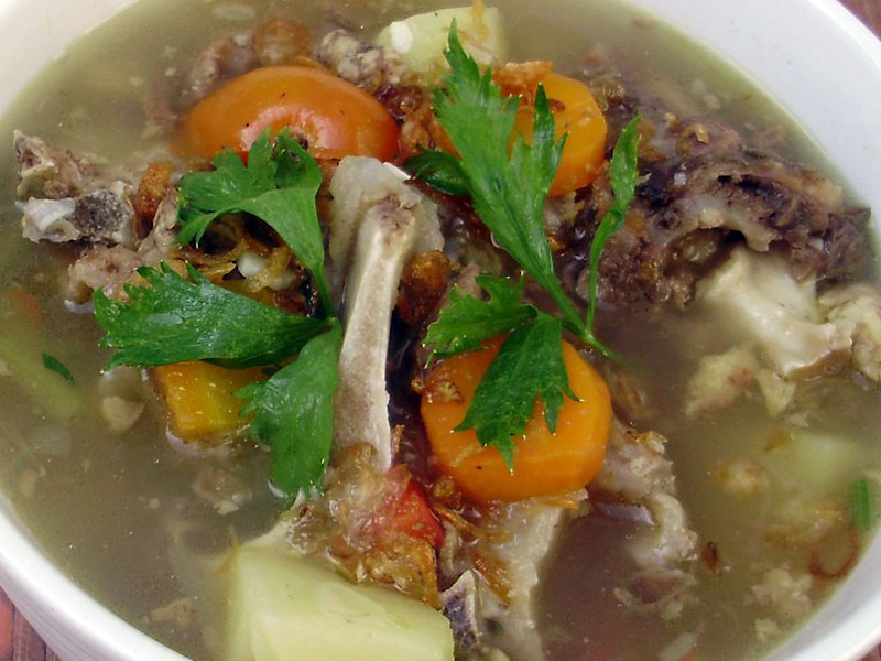 Resep Sup Buntut Sapi Bening Empuk Resep Sup Buntut Sapi Bening Empuk