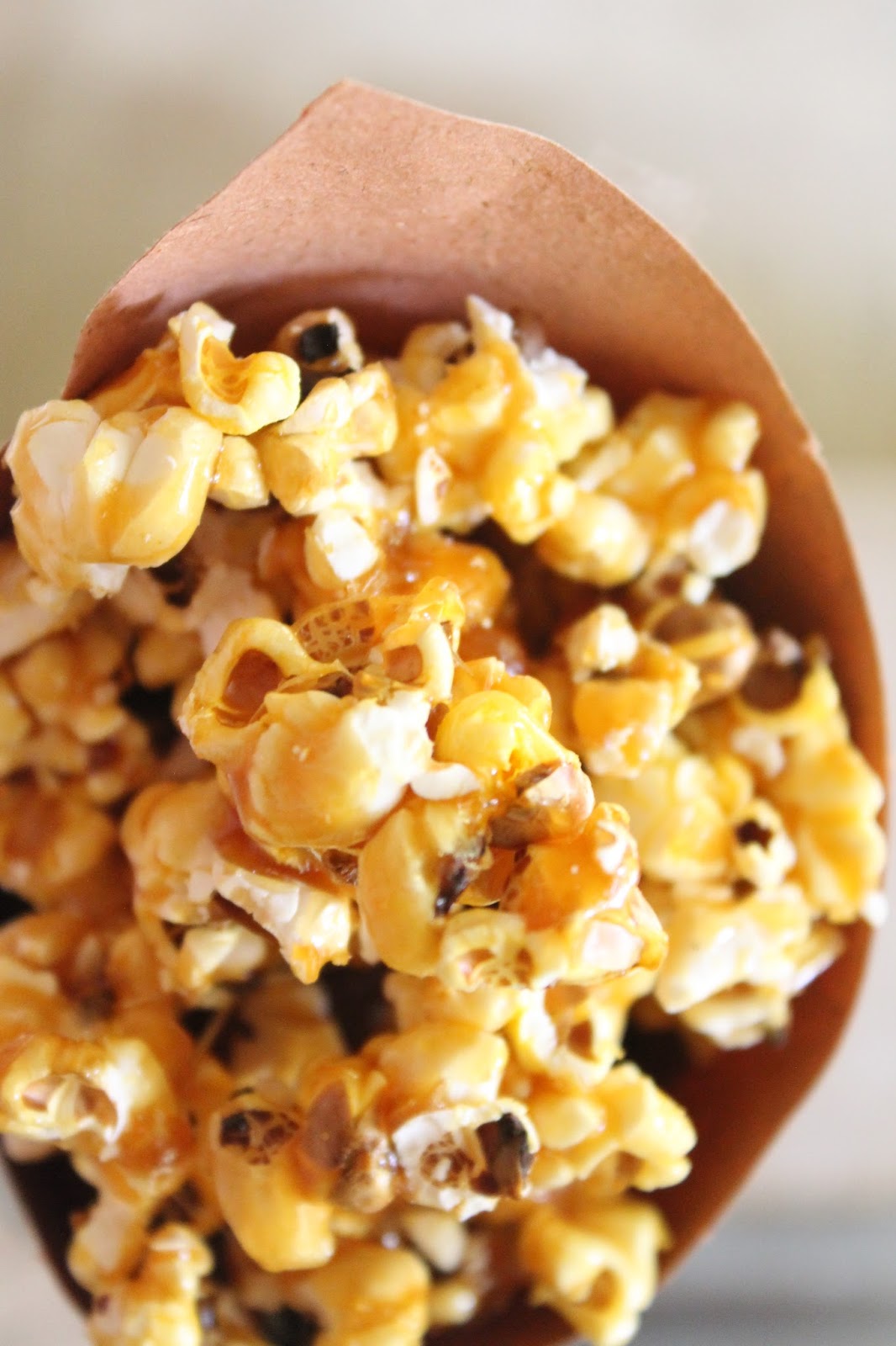 The Best Caramel Popcorn EVER. Khadija Says Hi.