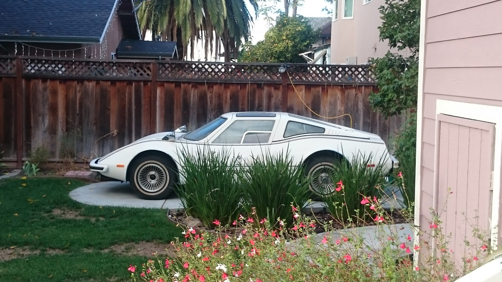 Bradley GTE Electric Vehicle Reconditioning of a Classic Kitcar