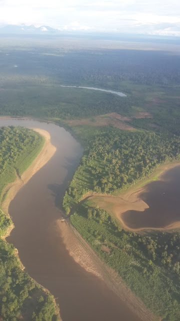 Sungai Kapuas di lihat dari Udara Sungai Kapuas di lihat dari Udara