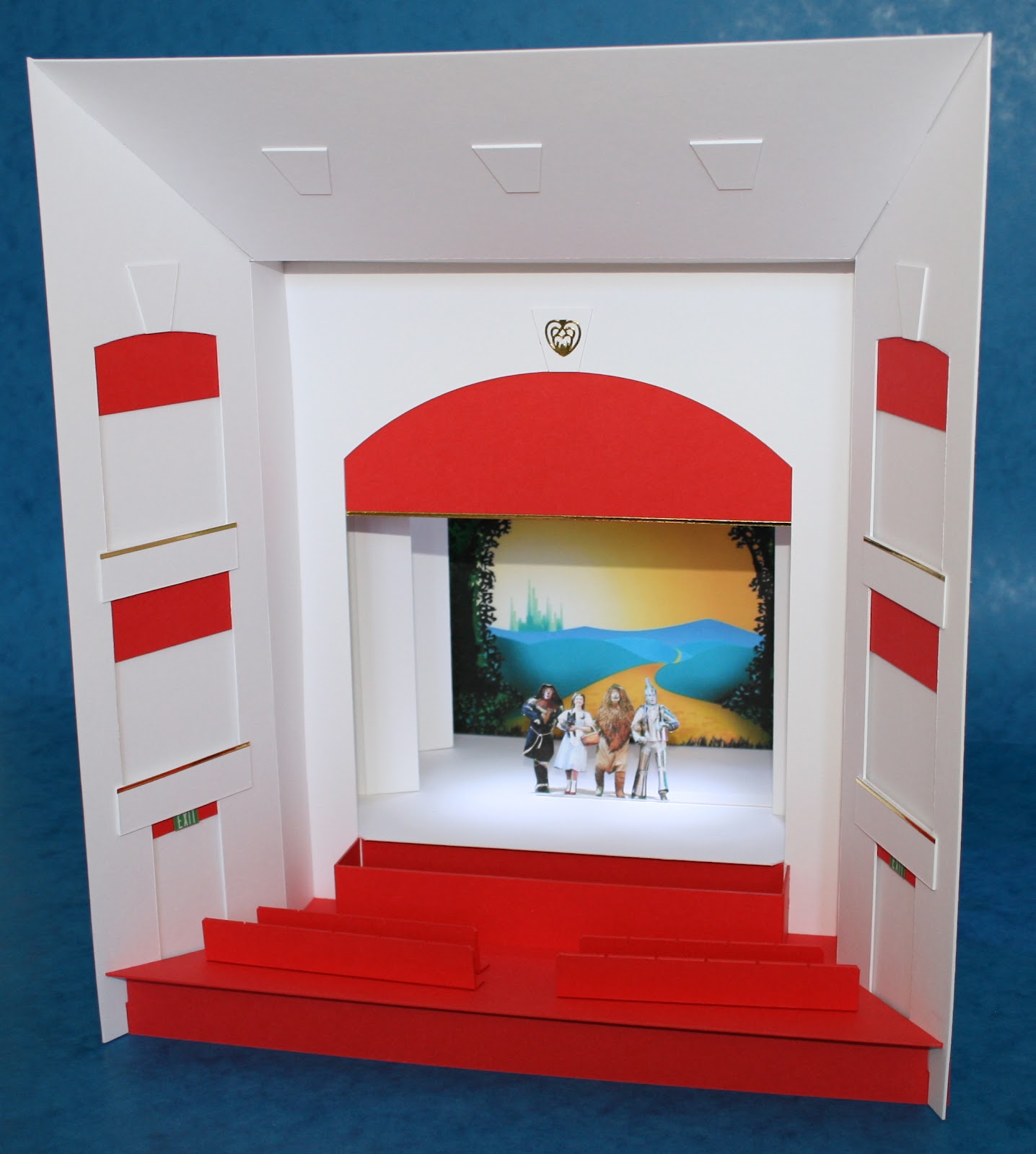Limelight Toy Theatre: Beautiful handcrafted toy theatre with lighting.