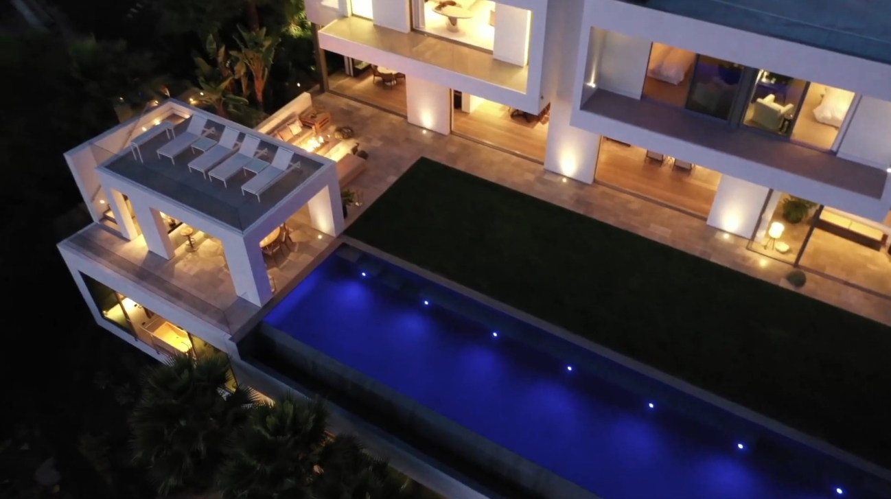 49 Photos vs. 833 Stradella Rd, Los Angeles, CA Bel Air vs. Mega Mansion Interior Design Tour