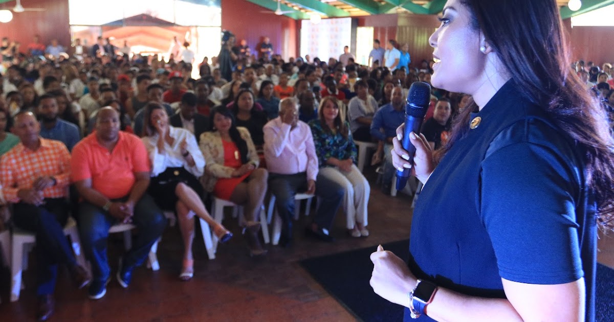 ministerio de la juventud orienta jóvenes sobre embarazos en
