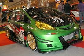 Modifikasi mobil honda jazz rs