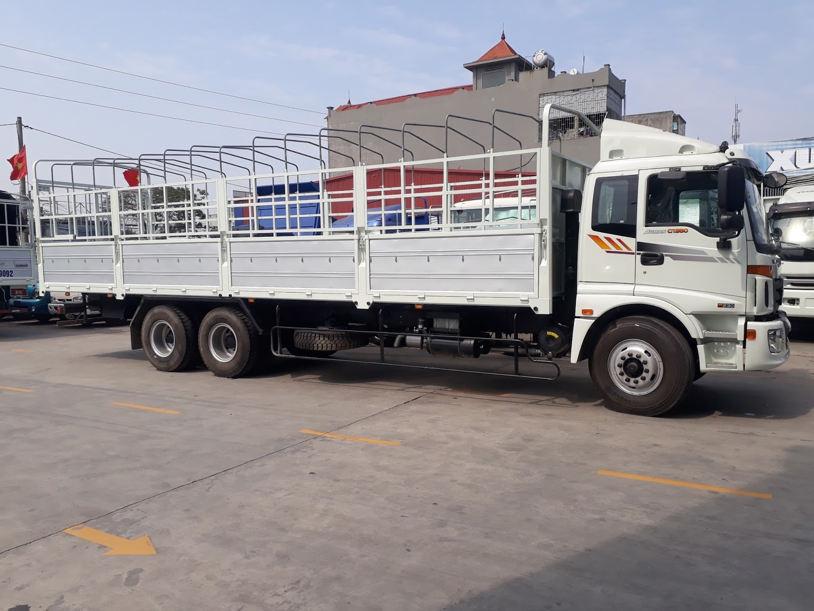 Xe tải 3 chân Thaco Auman AC1350 tại Hải Phòng Xe tải 3 chân Thaco Auman AC1350 tại Hải Phòng dòng xe tải thùng dài hơn 9 mét của Trường Hải