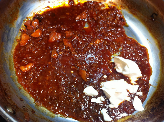 Cooking with SAHD: Skinless Chicken Thighs with Shallots in Red Wine