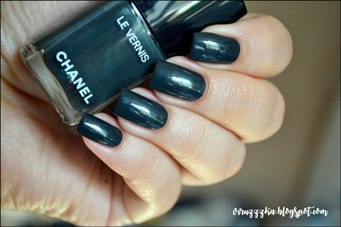 CHANEL Le Vernis 558 Sargasso. Review & Swatches