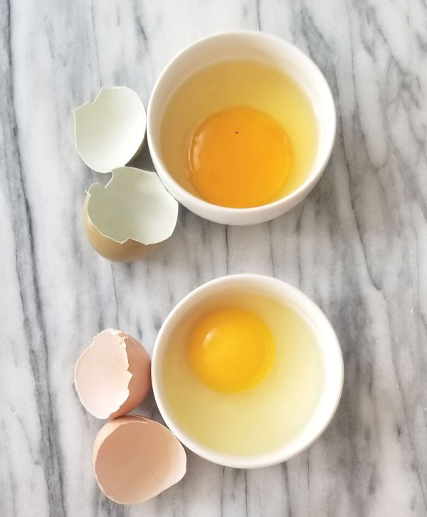 How to Tell if an Egg is Fresh (Just by Picking It Up!) Fresh Eggs Daily® with Lisa Steele