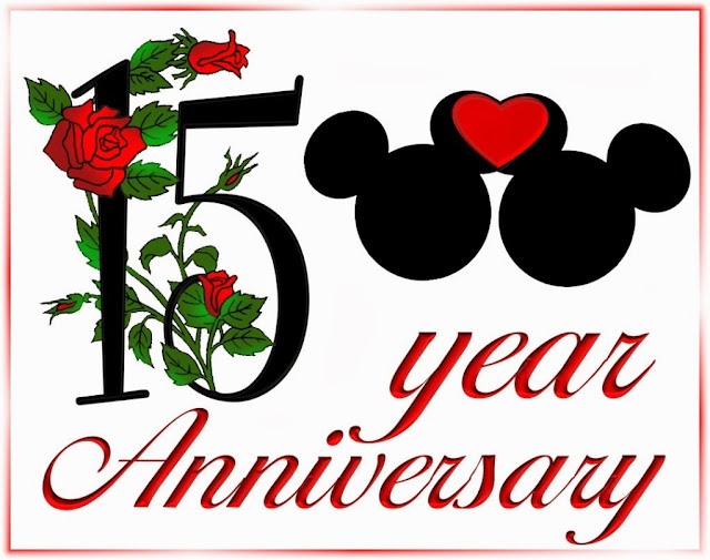 Minnie y Mickey en su 15 Aniversario.