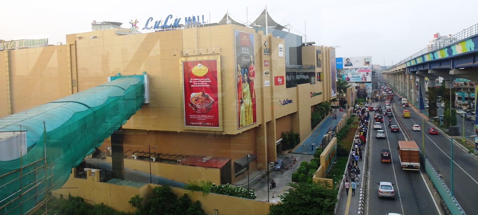INDIAN TOUR: lulu mall