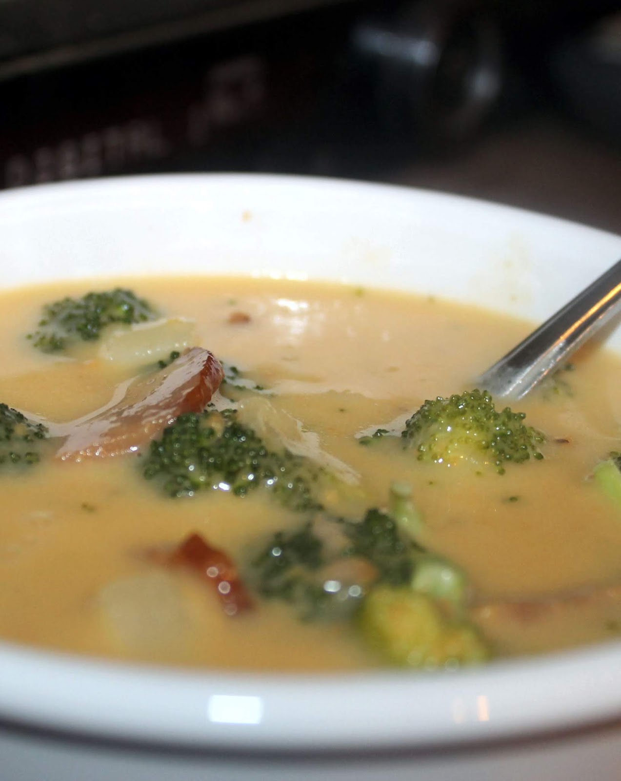 Cooking With Mary and Friends Cheesy Ham, Potato and Broccoli Soup