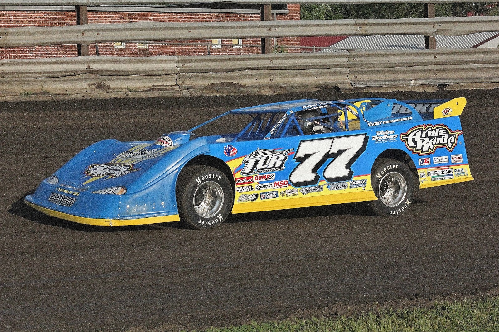 Midwest Racing News Stovall Hold On For First MLRA Win at Osky