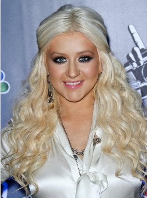 Christina Aguilera Loose Curly Hairstyles 2013