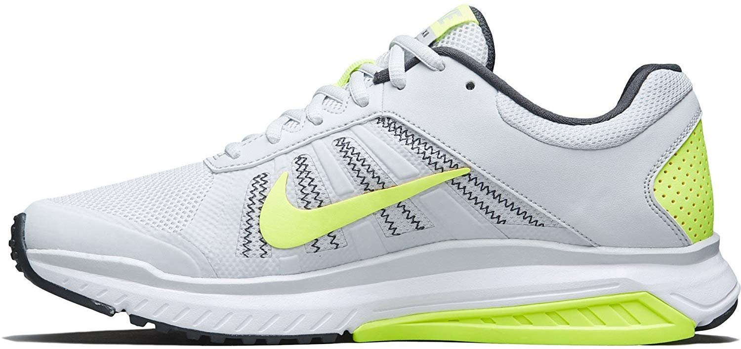 nike shoes price 2000 to 3000