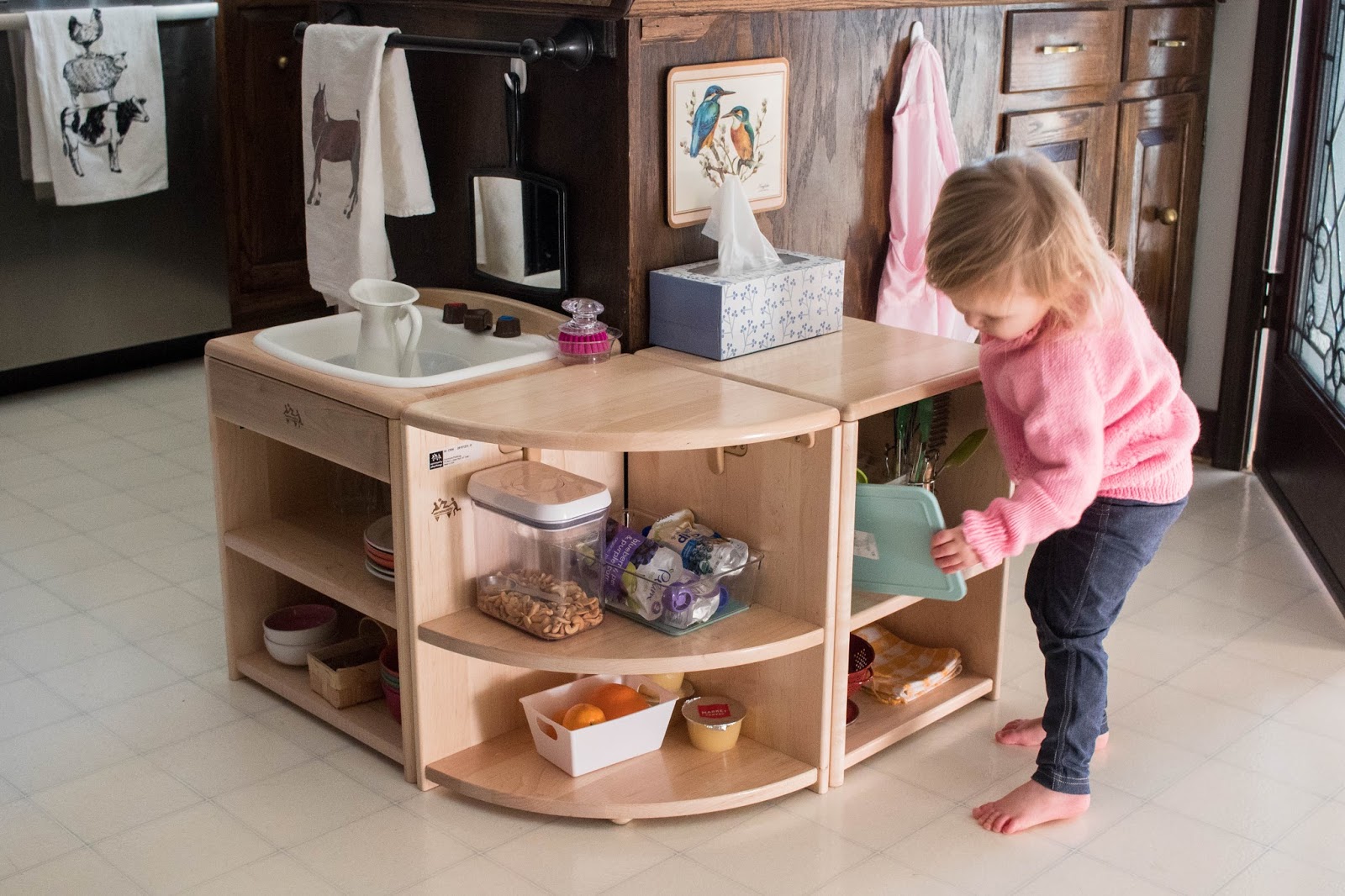 5 Montessori Kitchen Spaces to Love
