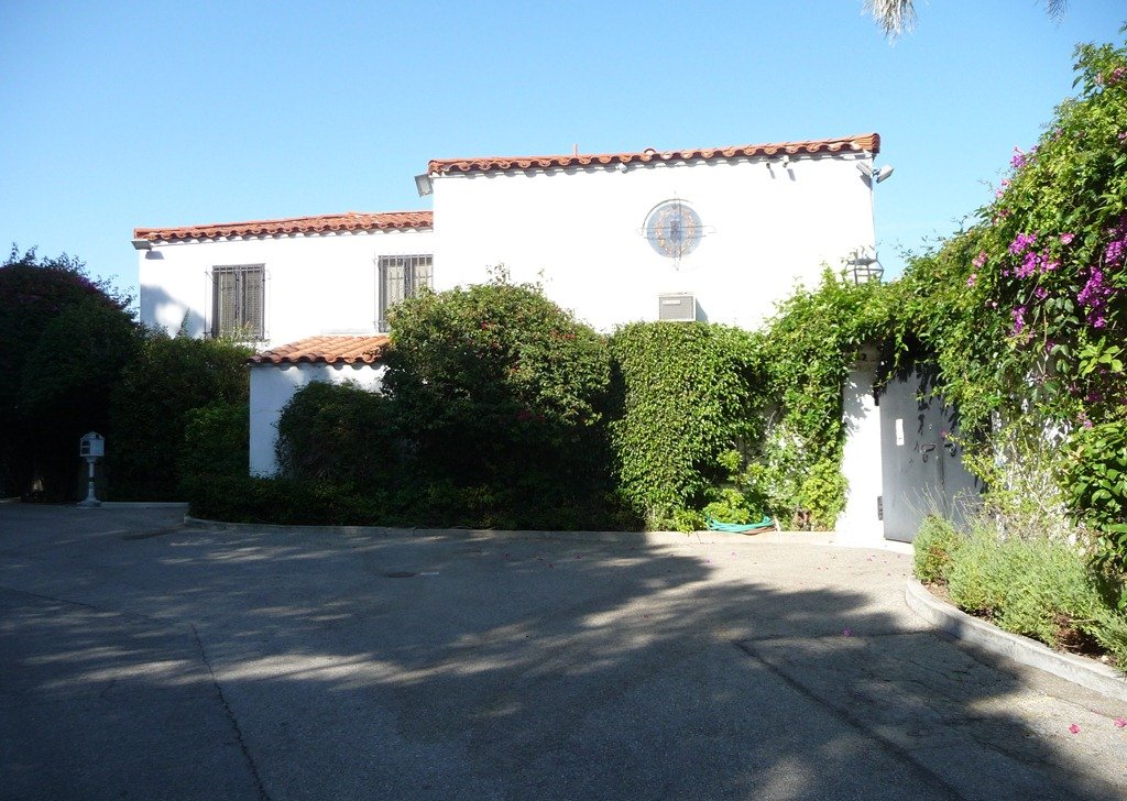 Luxury houses, villas and hotels Falcon Lair