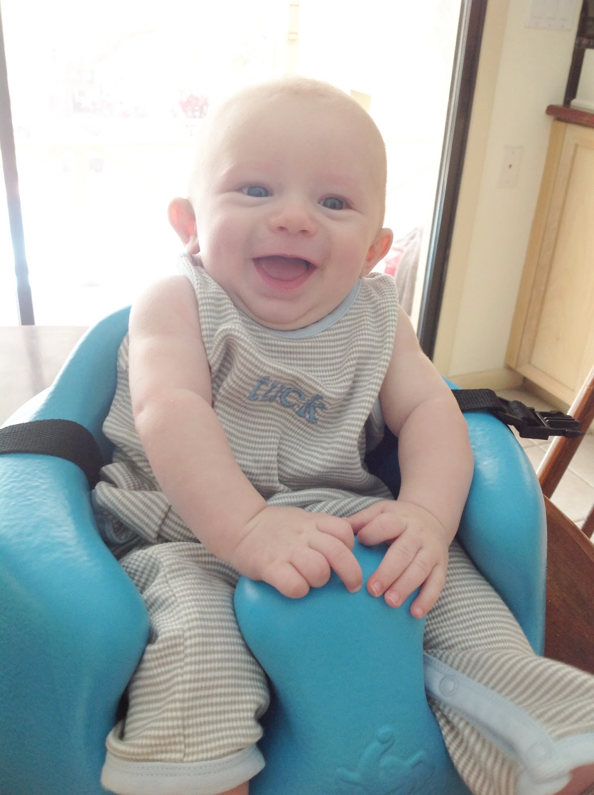 what's inside my {diaper} bag - Sarah Tucker