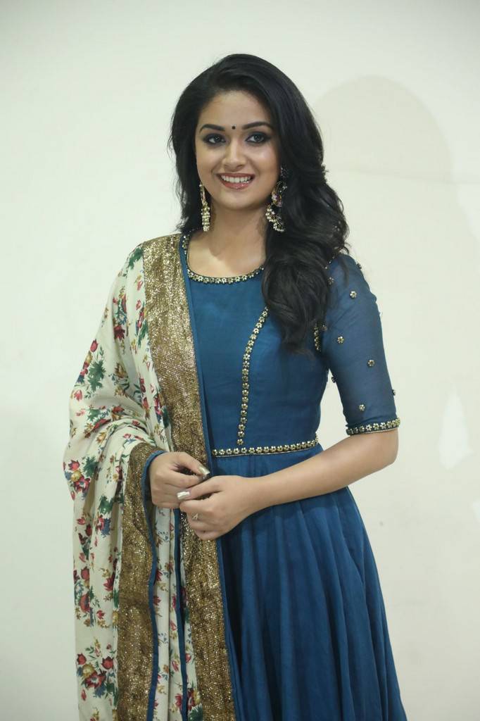 Nenu Sailaja Xxx Jpg - Nenu Sailaja Movie Actress Keerthy Suresh Pics ViSexiezPix Web Porn