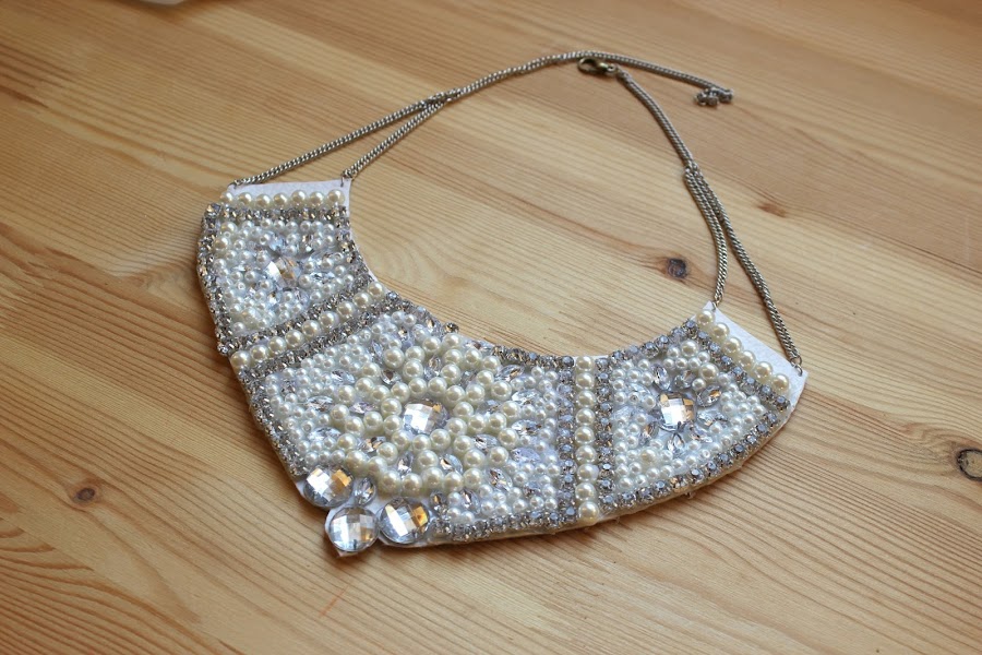 DIY Collar de perlas y piedras Swarovski