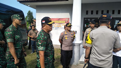 Pengamanan Proses Rekapitulasi, Pangdam III/ Siliwangi dan Kapolda Jabar Kunjungi PPK Di Kabupaten Cirebon
