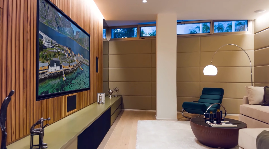 Tour Nueva Andalucia, Marbella Contemporary Villa vs. 23 Interior Design Photos