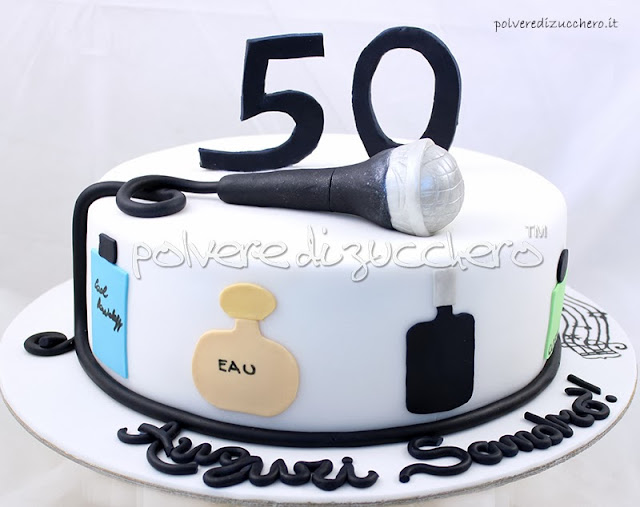 torta 50 anni microfono polvere di zucchero