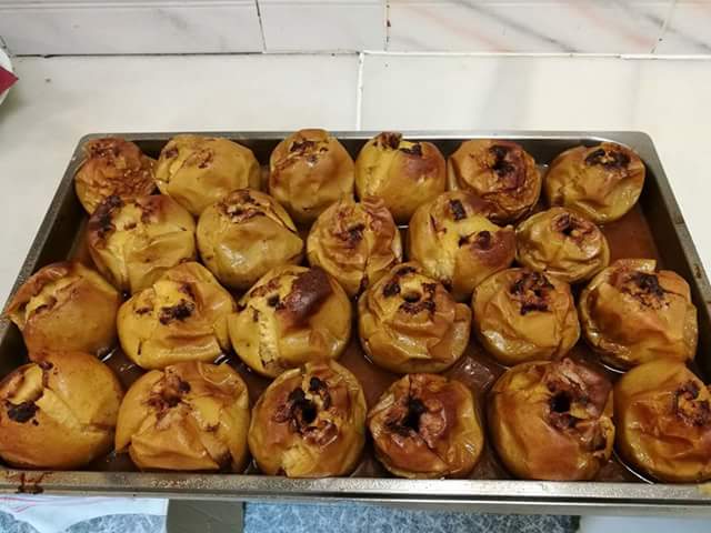 Manzanas asadas con canela del Pla d'en bot Manzanas asadas con canela del Pla d'en bot