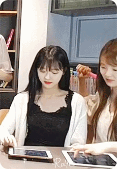 V앱 하트 노동자 유시아.gif | 인스티즈
