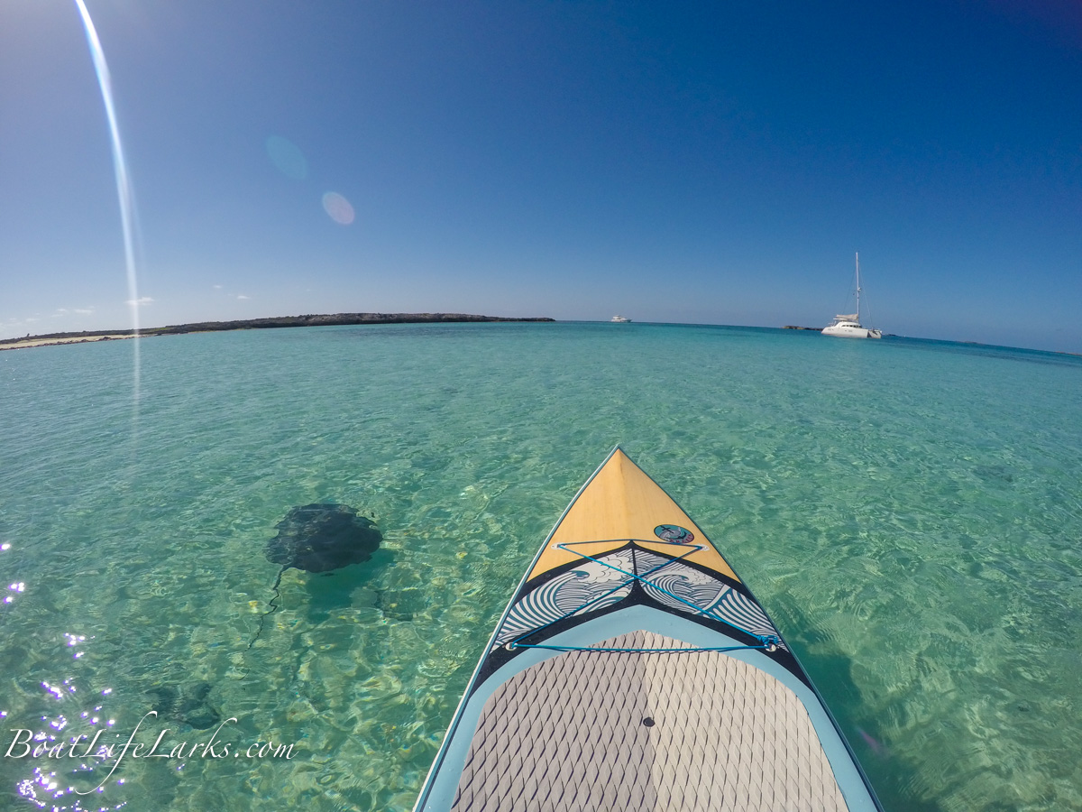 Sailing to Honeymoon Harbor, Bimini Islands The Larks of the Independence
