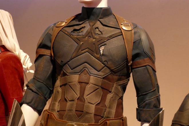 Avengers Infinity War Captain America costume detail