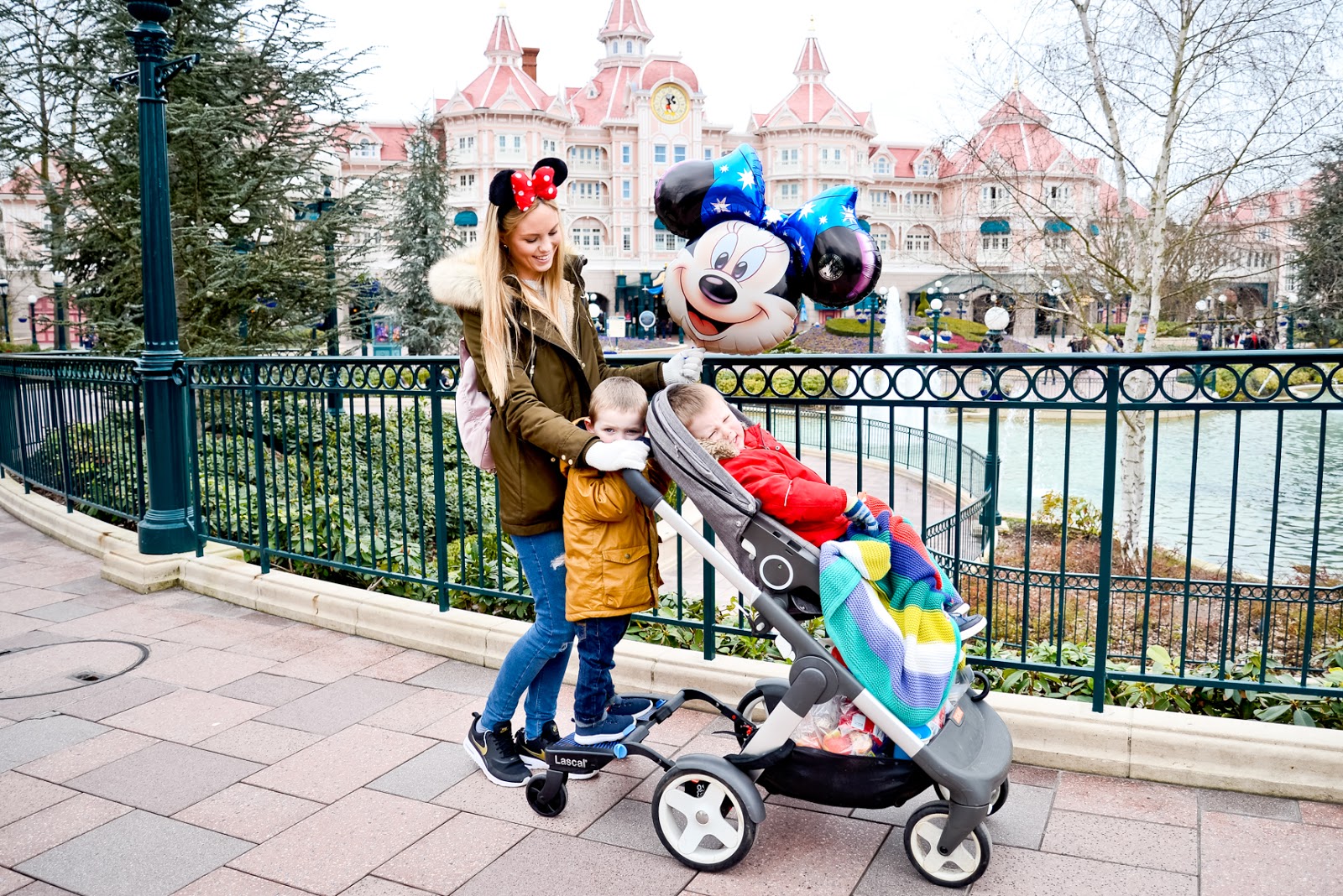 buggyboard disneyland, first time at disneyland paris, disneyland paris travel blog, disneyland, disneyland paris highlights, disneyland paris must do, vegetarians at disneyland paris,